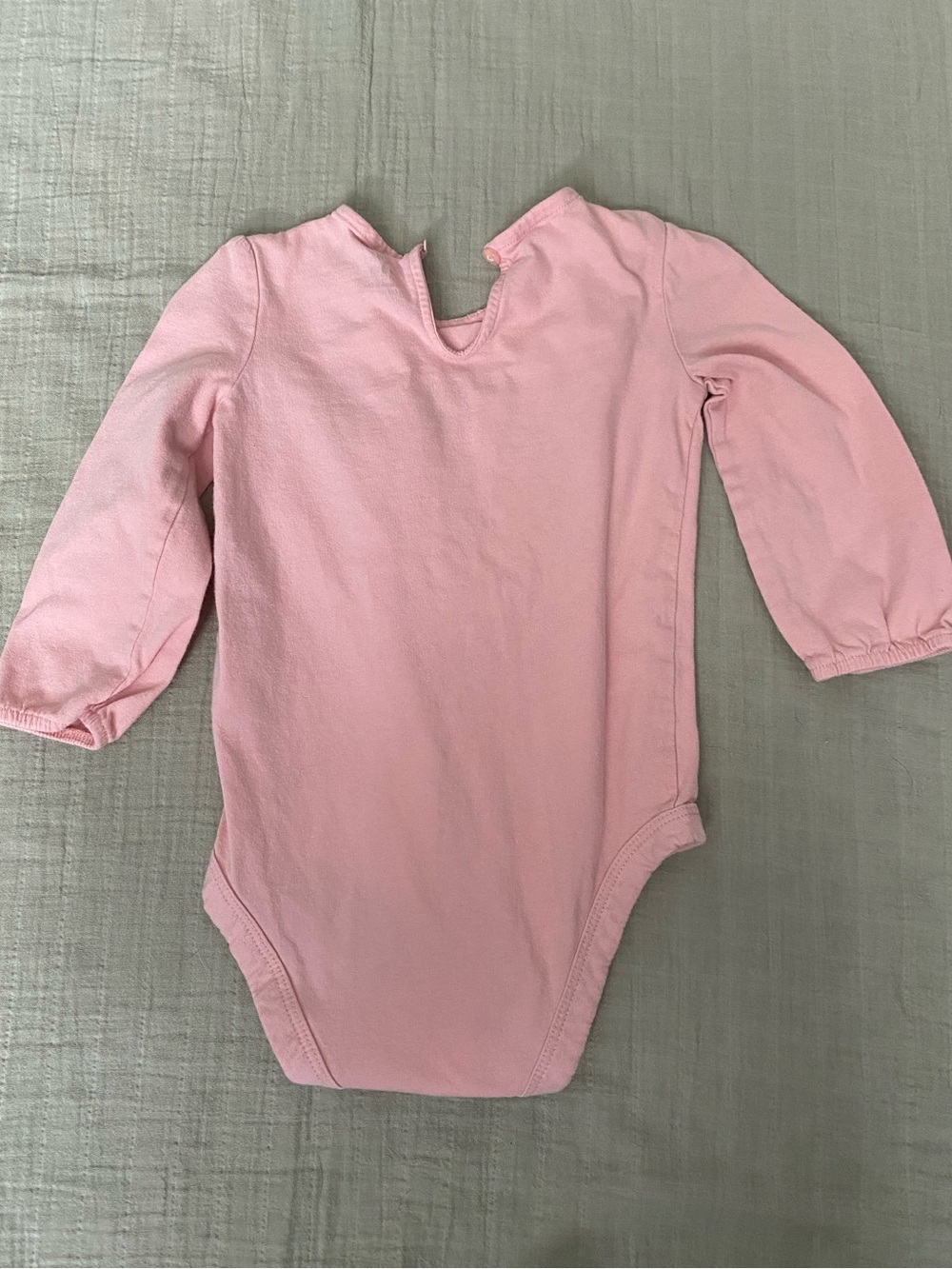 Carter’s onesie - Picture 3 of 3